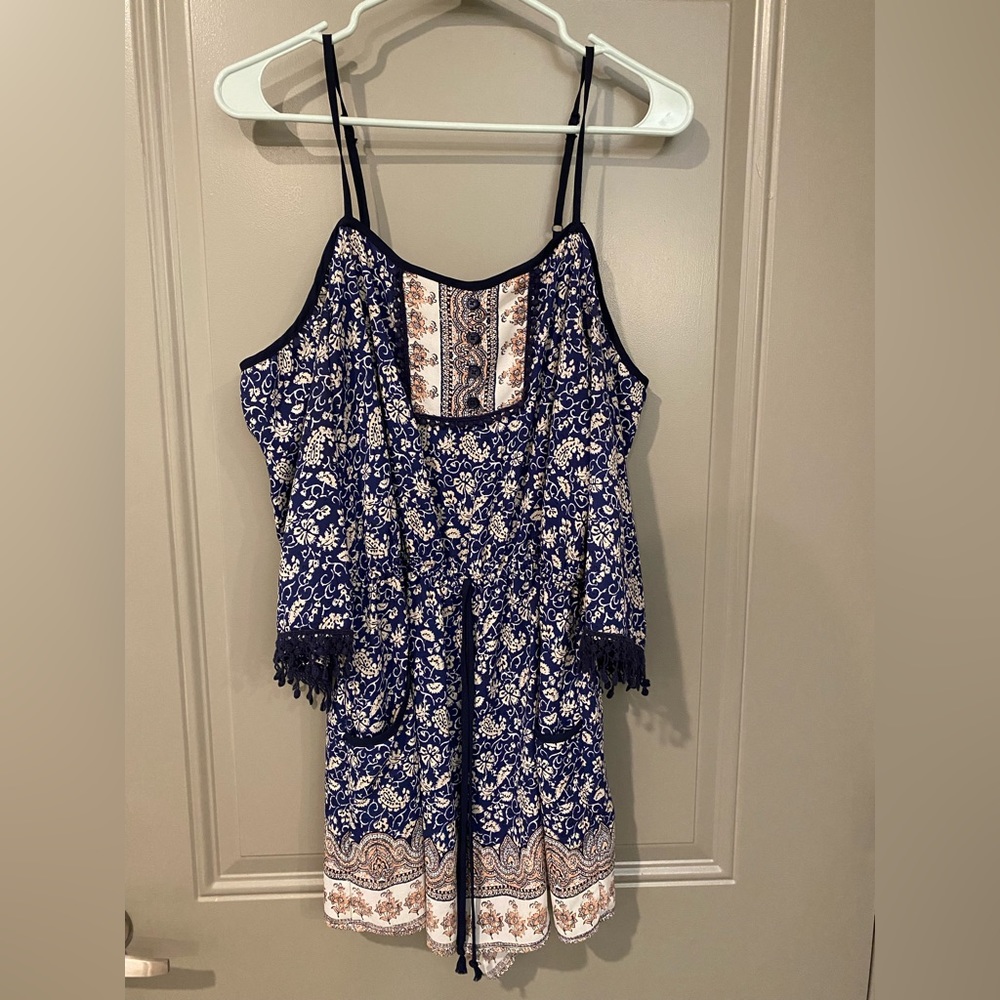 Flowy off the shoulder navy romper, size large, Xhilaration brand